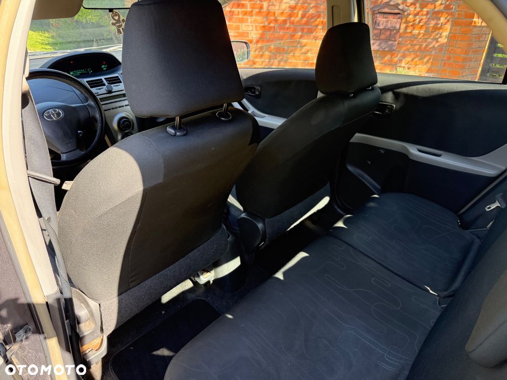 Toyota Yaris 1.0 VVT-i - 13