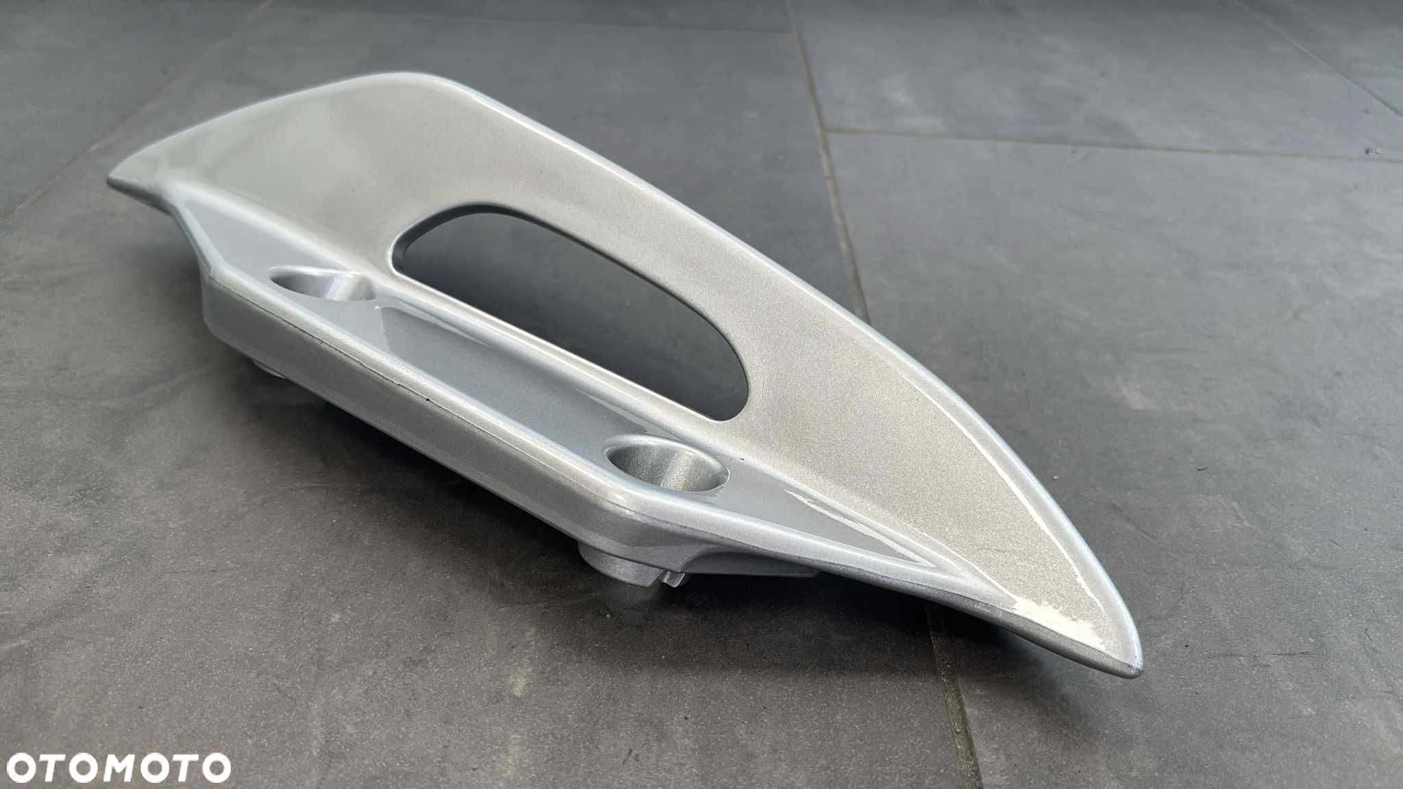 Uchwyt Rączka Pasażera Lewa Suzuki Burgman 125. 2007-13 [1380] - 3