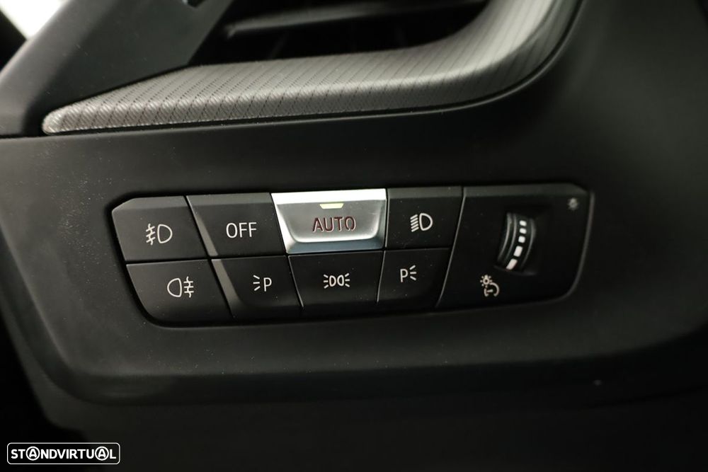 BMW 116 d Pack Desportivo M Auto - 19