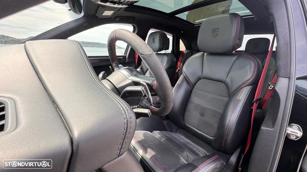 Porsche Macan Turbo PDK - 9