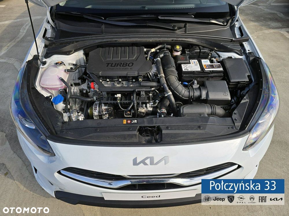 Kia Ceed - 32