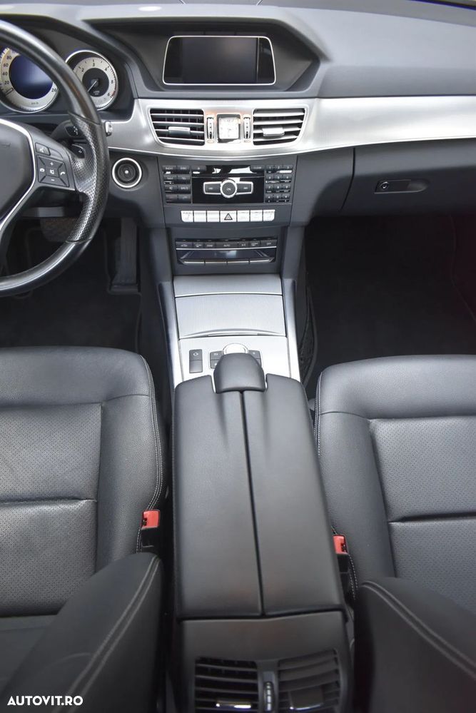 Mercedes-Benz E - 31