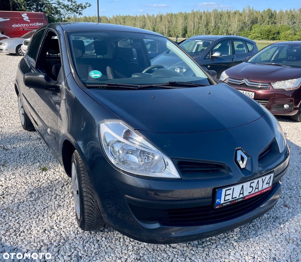 Renault Clio 1.2 16V Authentique - 5