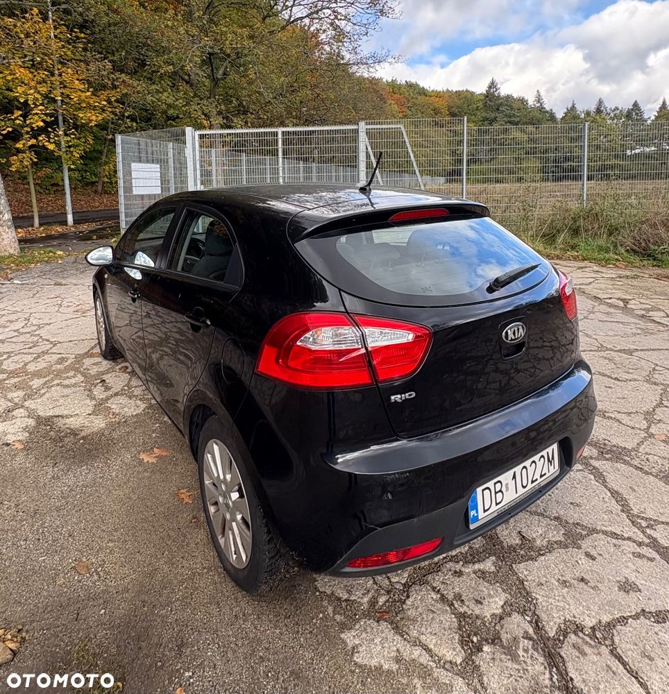 Kia Rio 2013 photo 4