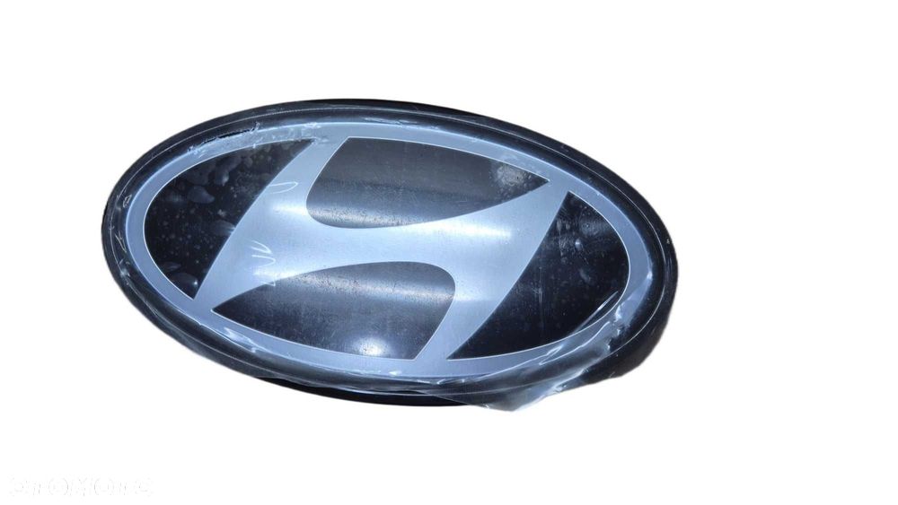 Emblemat Znaczek Logo w Grill + MOCOWANIE Hyundai i30 III 24- OE RADAR - 2
