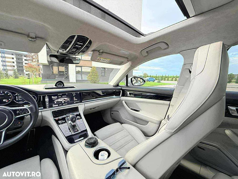 Porsche Panamera Turbo - 15