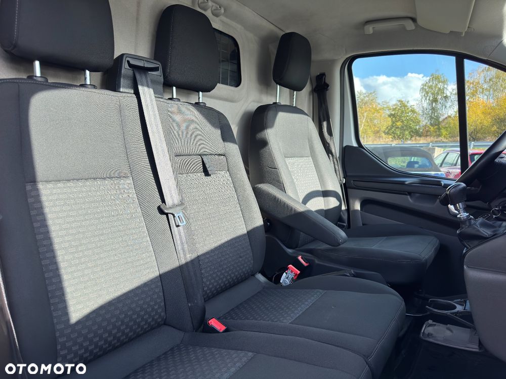 Ford Transit Custom - 22