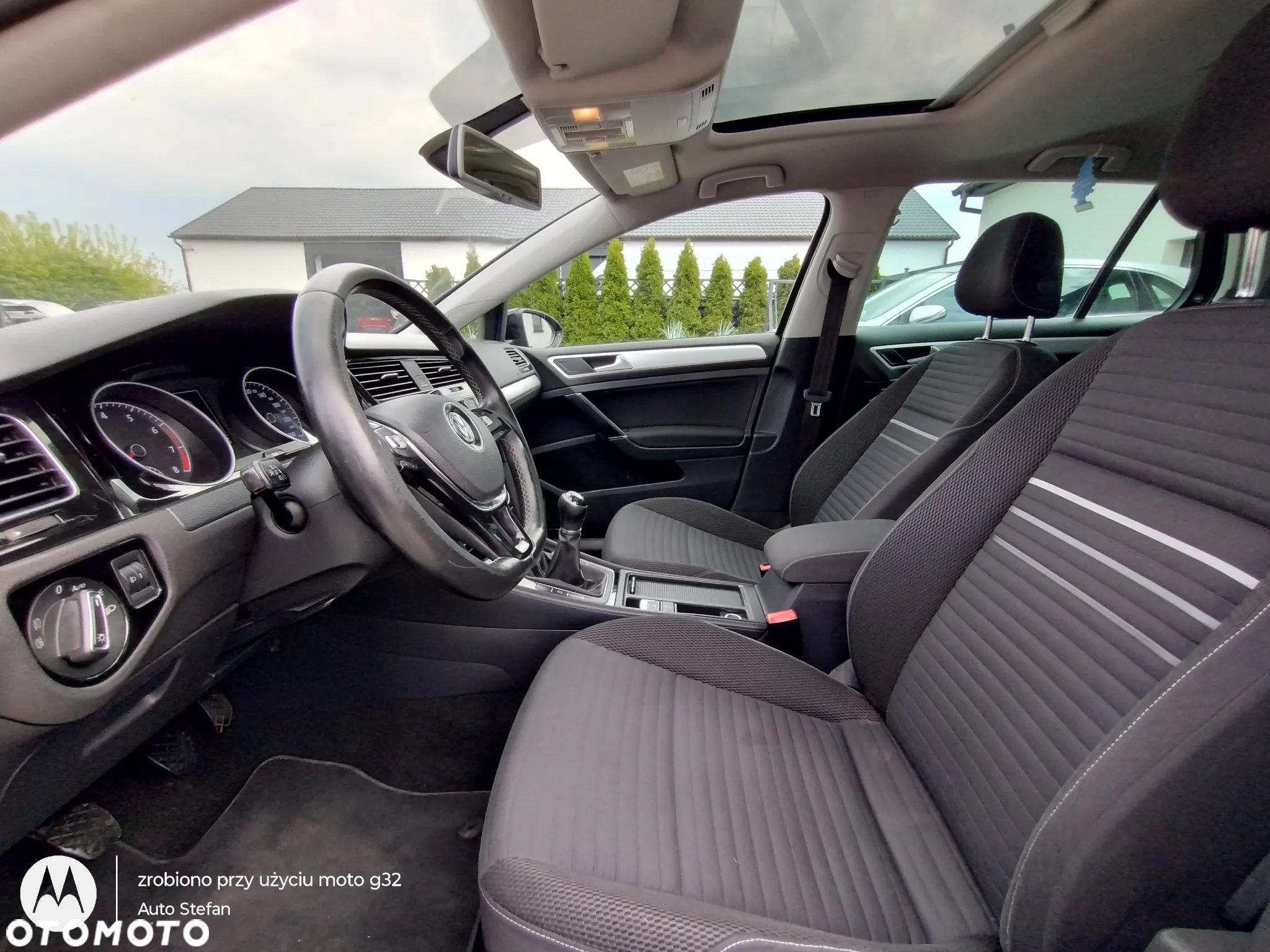 Volkswagen Golf - 16