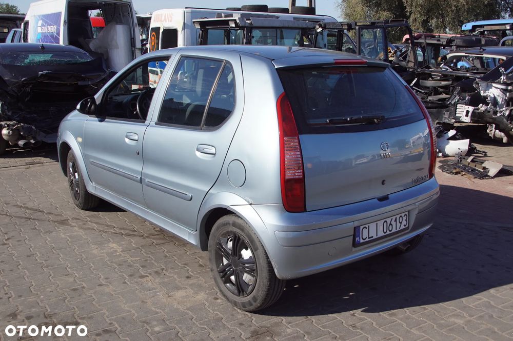 Auto na części - Tata Indica 1.4 MPI 85 KM 475 Si 26902610 TAT736 2009R Silnik Skrzynia Drzwi Błotnik Zderzak Maska Klapa Lampa Lusterko Deska Kokpit Sterownik Moduł Czujnik Licznik Kierownica - 4