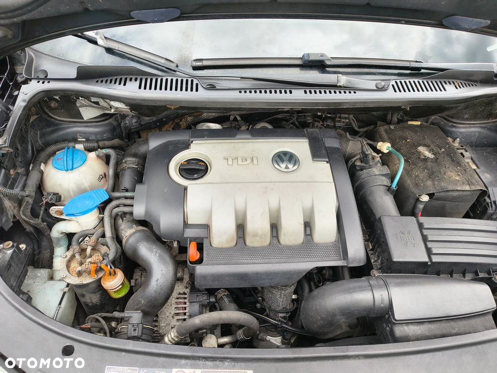 Volkswagen Touran 2.0 TDI Freestyle - 27