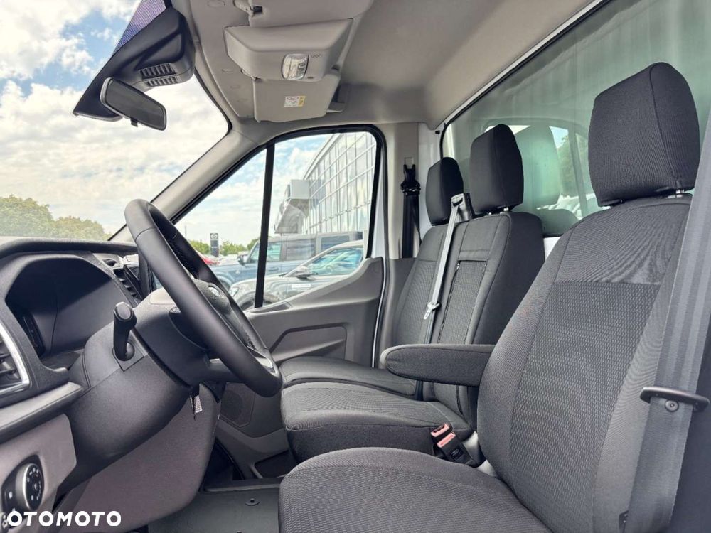Ford Transit - 10