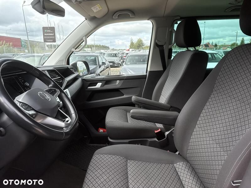 Volkswagen Multivan - 11