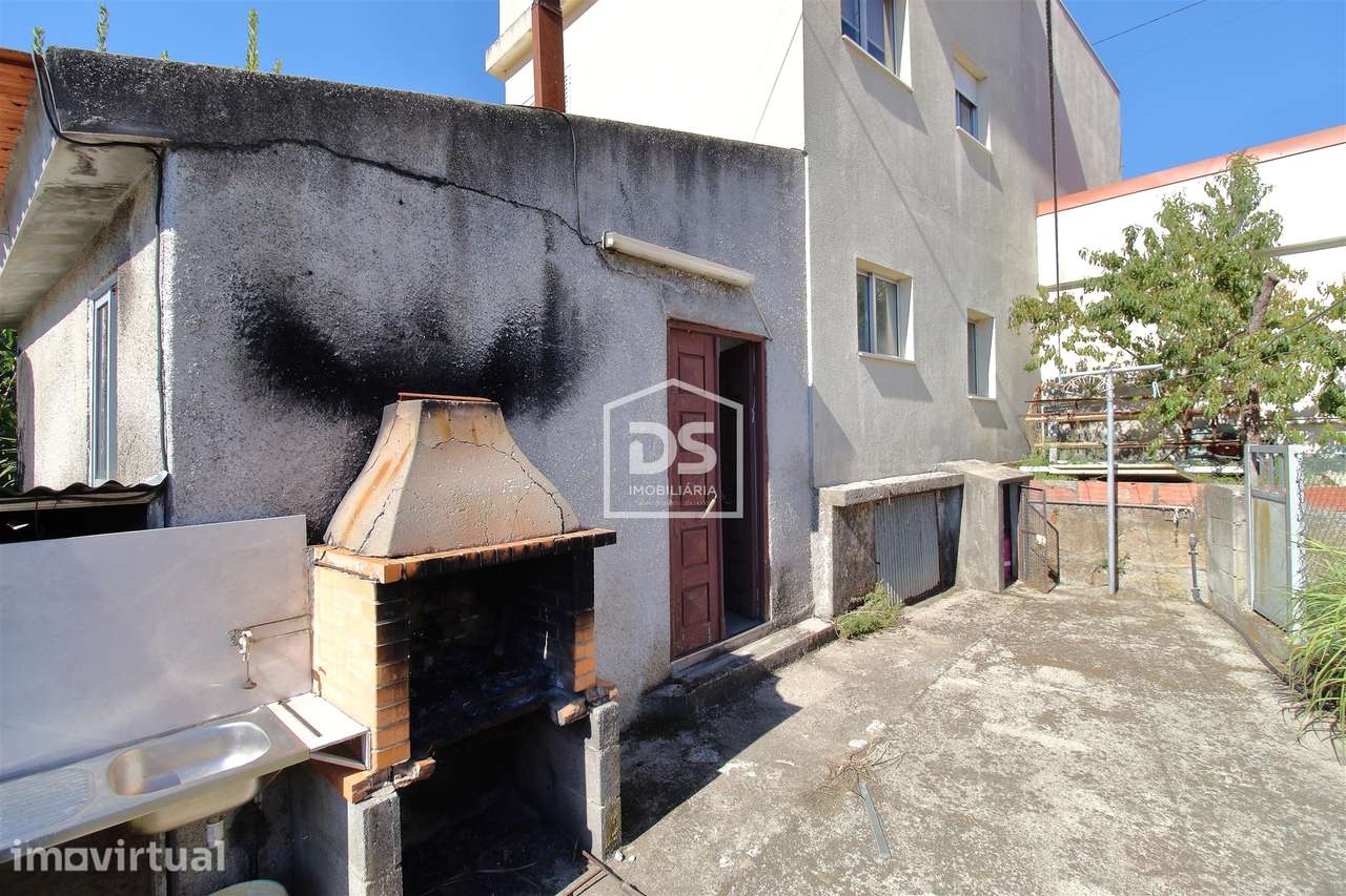 Moradia T4 Venda em Santiago de Piães,Cinfães - Grande imagem: 2/21