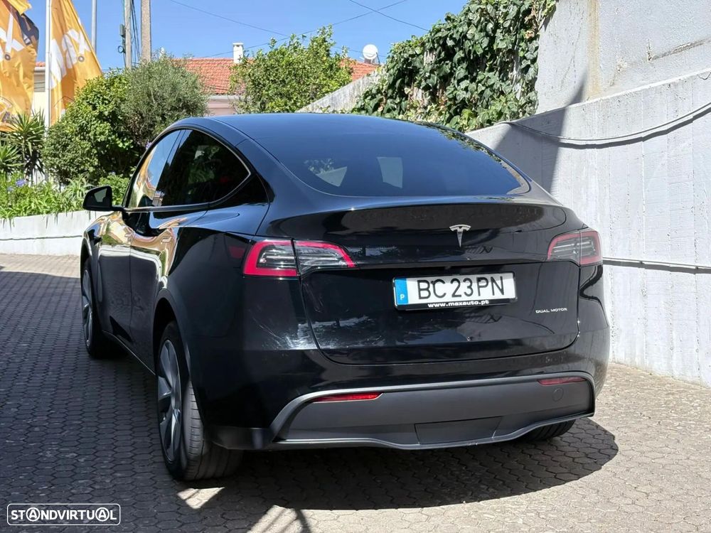 Tesla Model Y Long Range Tração Integral - 26