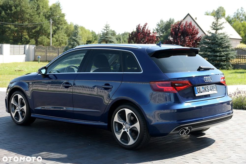 Audi A3 Sportback 2.0 TDI Edycja Specjalna - 4
