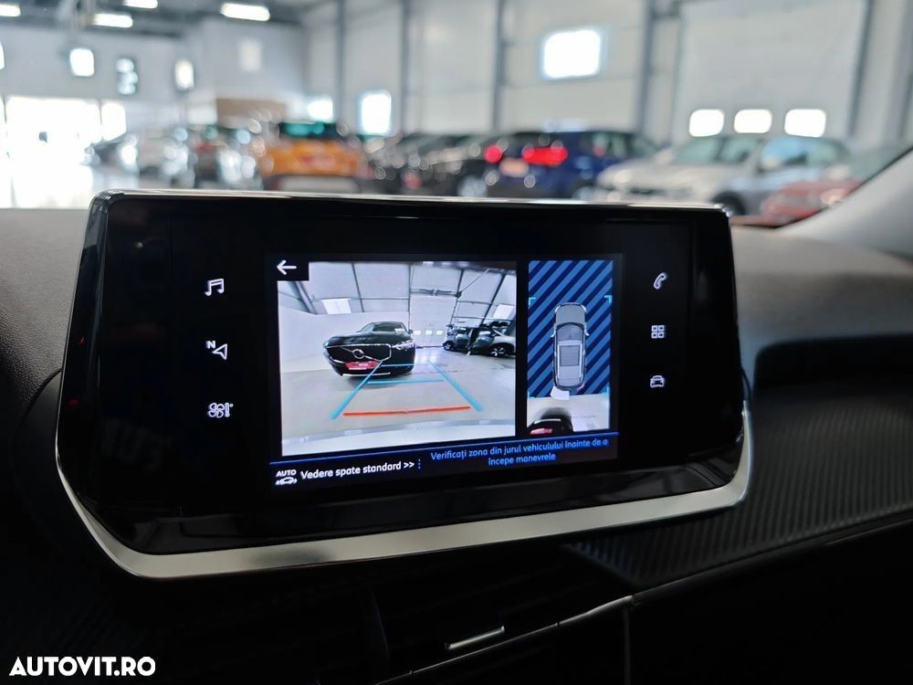 Peugeot 2008 PureTech 130 EAT8 Active - 10