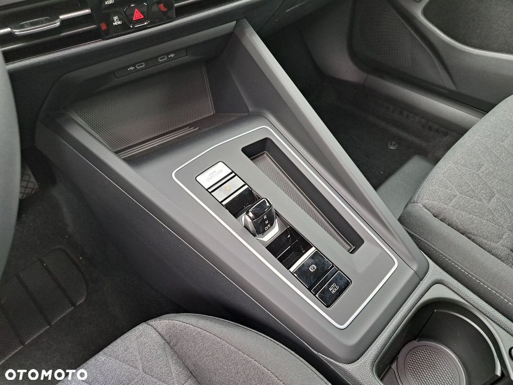 Volkswagen Golf - 14