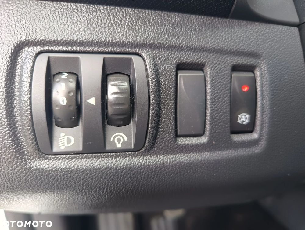 Renault Clio 1.5 dCi Alize - 11