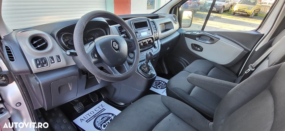 Renault Trafic ENERGY Start & Stop Combi L1H1 Expression - 24