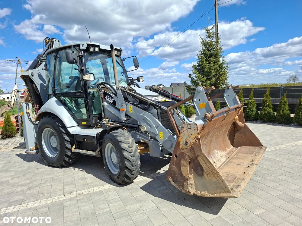 Caterpillar 432F - 12