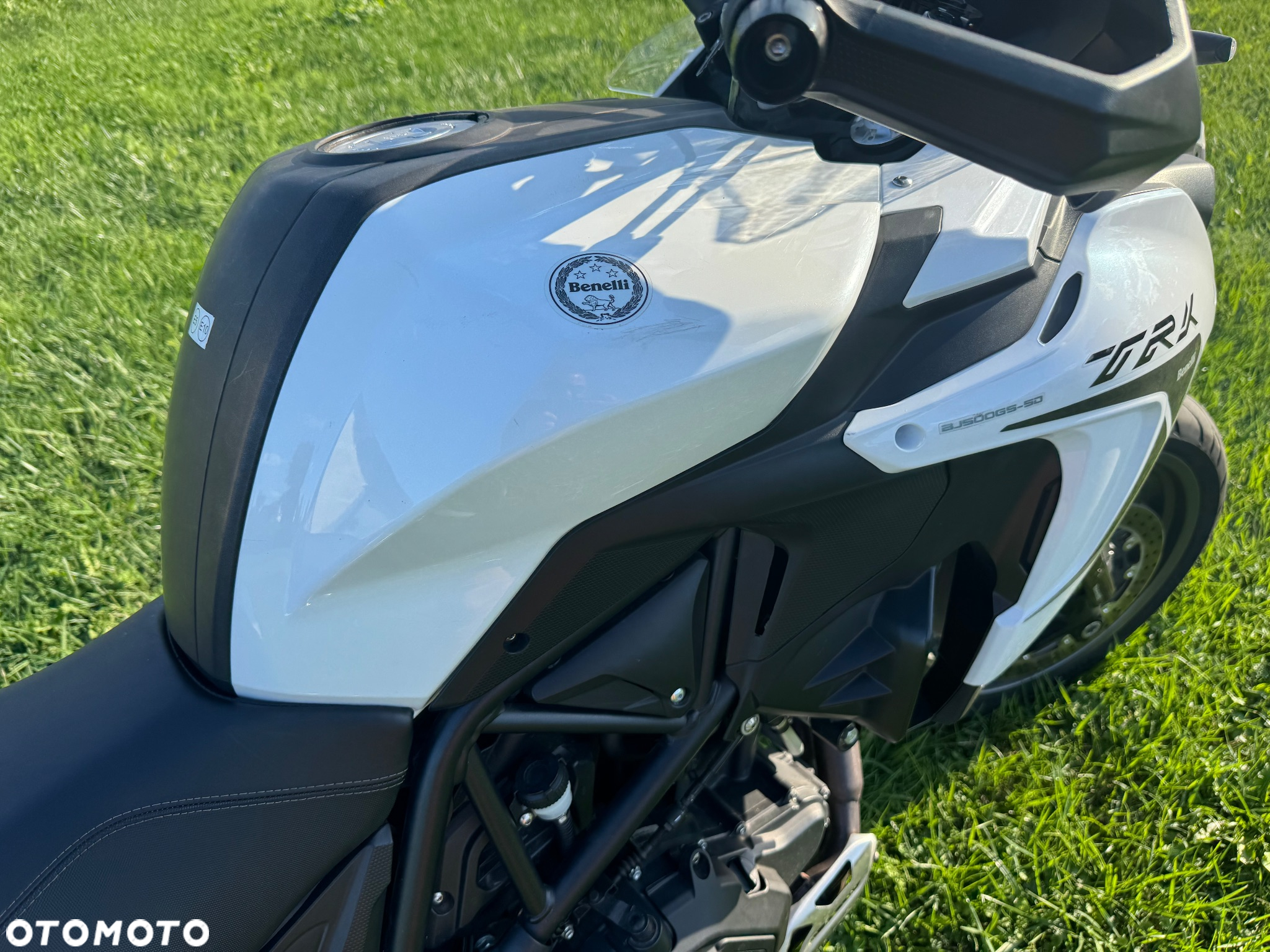 Benelli TRK 502 - 11