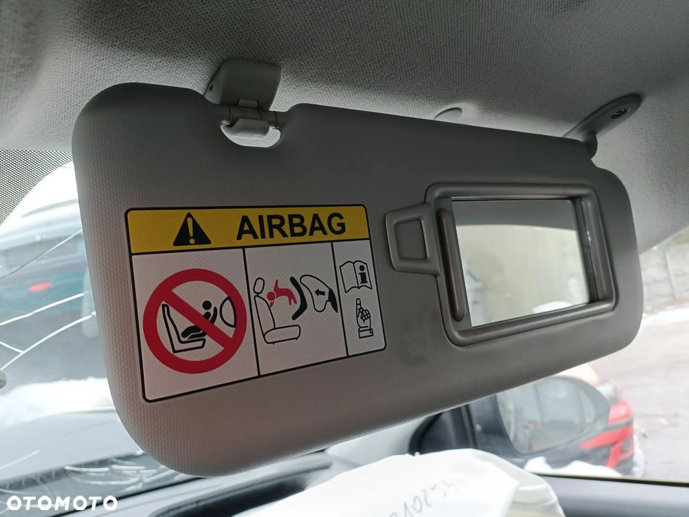 KIA RIO IV 16-20 2019 r. 5D HB daszek prawy osłona przeciwsłoneczna prawa  * - 1