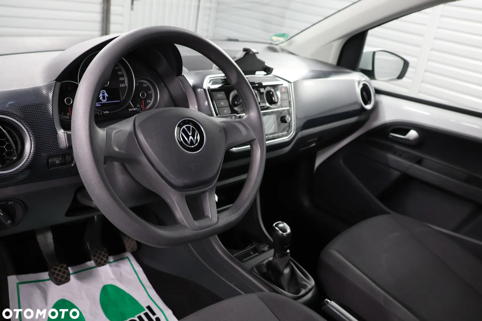 Volkswagen up! 1.0 move - 7
