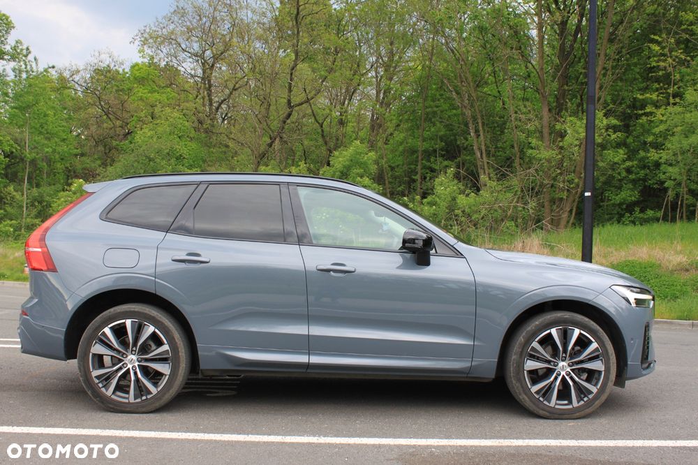 Volvo XC 60 B5 B AWD Plus Black Edition - 8