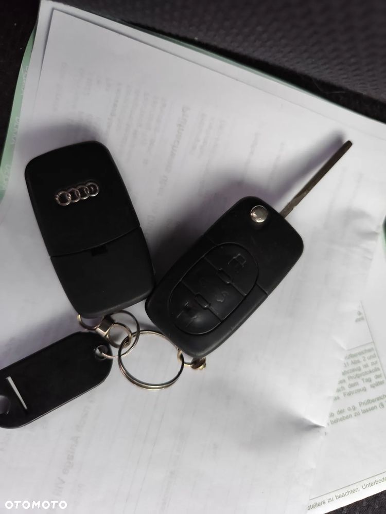 Audi A4 Avant 2.4 - 24