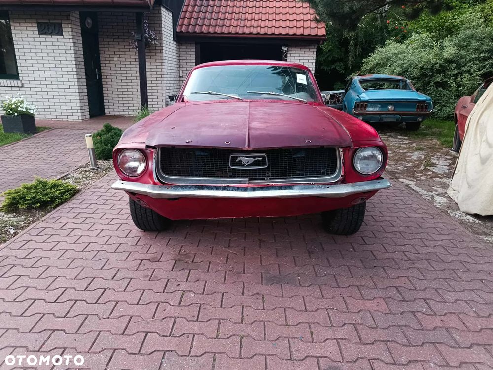 Ford Mustang - 11