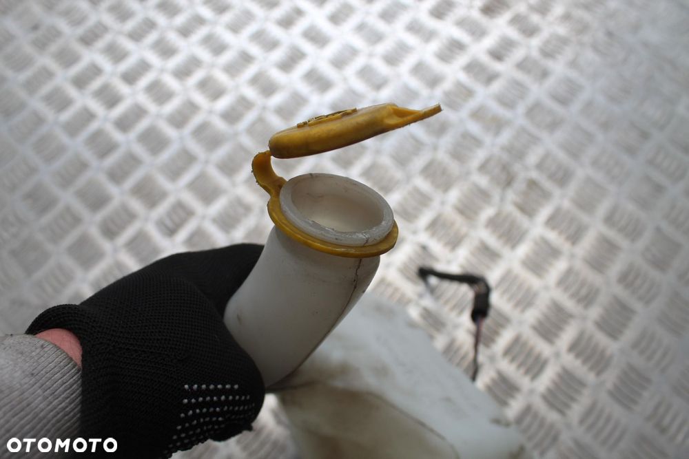 ZBIORNICZEK SPRYSKIWACZY OPEL MERIVA A 93323649 - 4