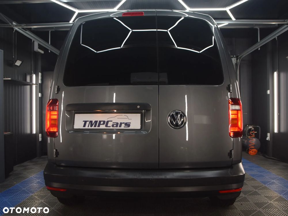 Volkswagen Caddy Maxi - 12