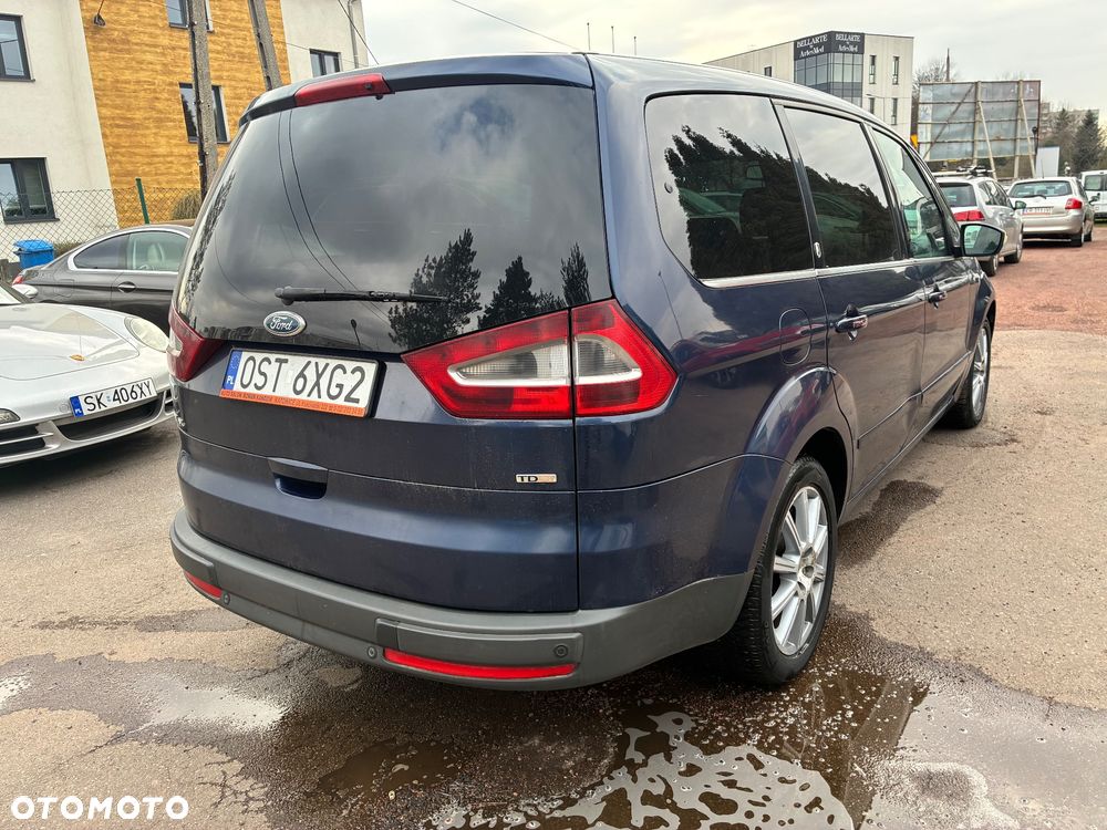 Ford Galaxy 2.0 TDCi Ghia - 17