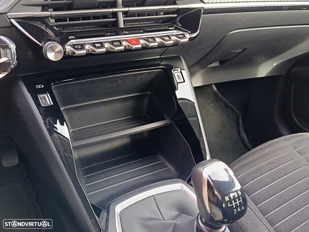 Peugeot 208 1.2 PureTech Active Pack - 18