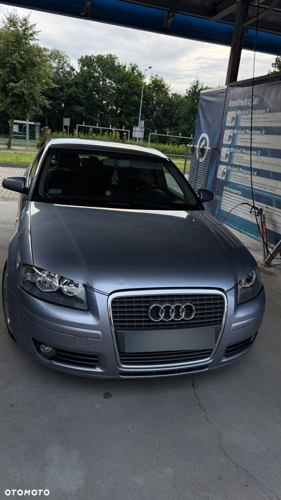 Audi A3 Sportback - 1