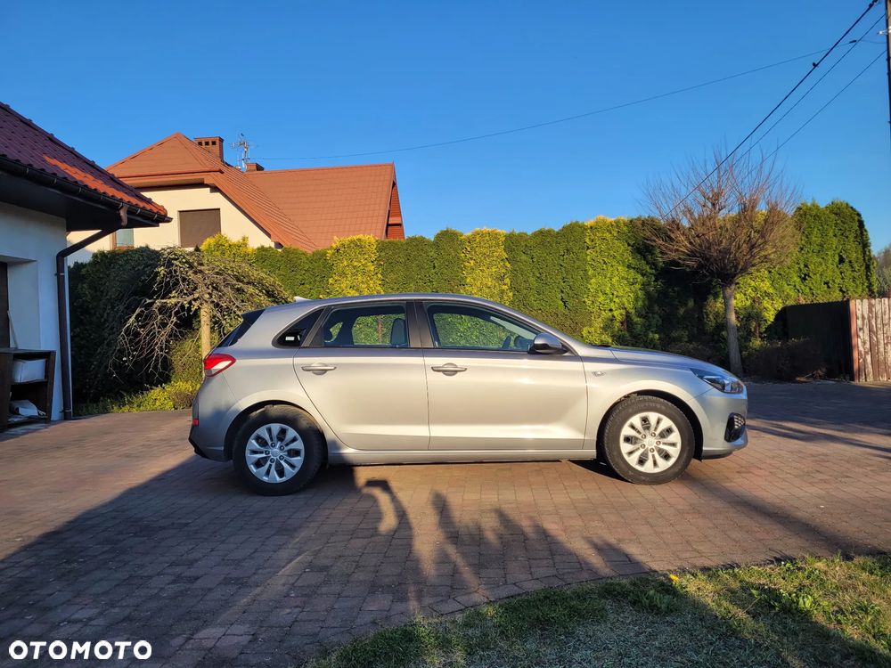 Hyundai i30 1.5 DPI Modern - 18