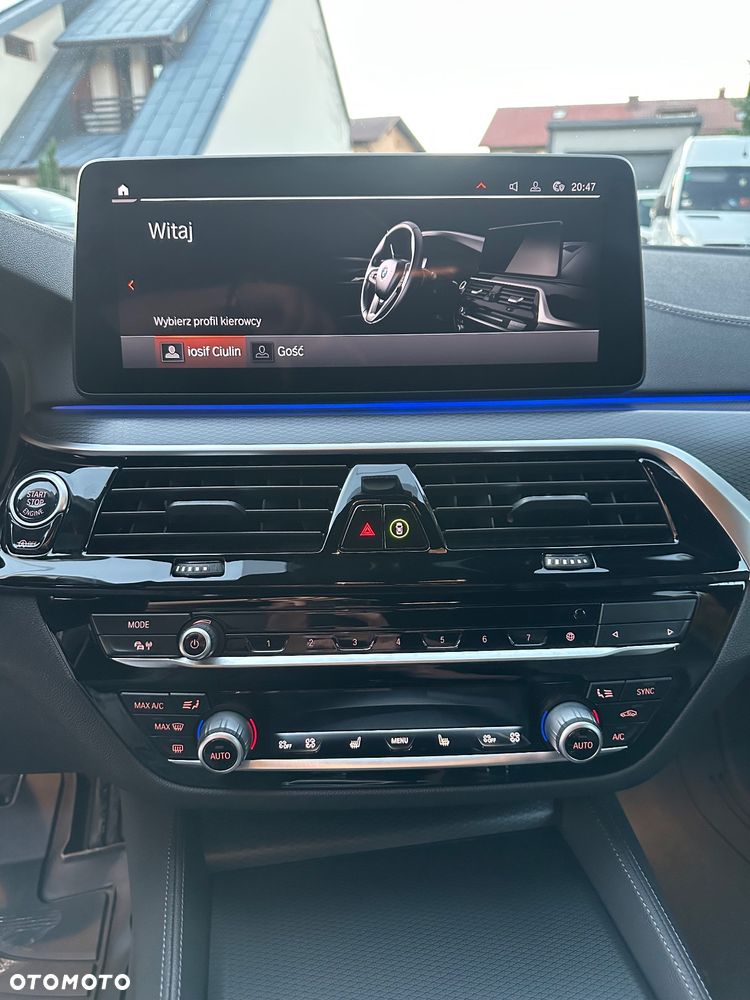 BMW Seria 5 M550i xDrive - 19