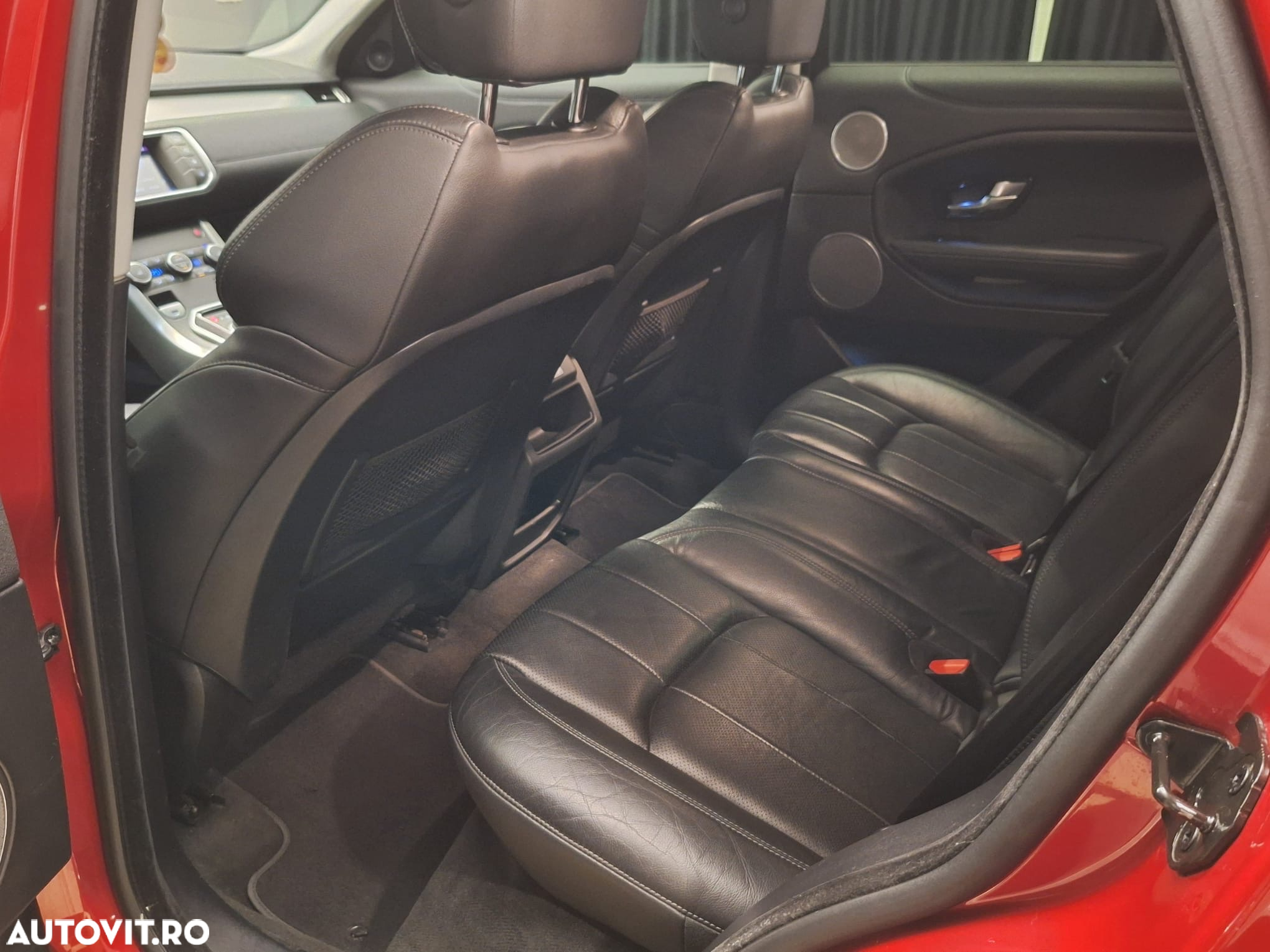 Land Rover Range Rover Evoque - 12