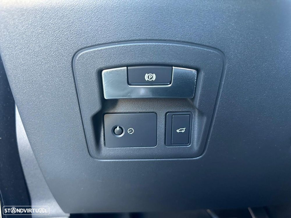 Land Rover Range Rover Velar 2.0 D R-Dynamic - 36