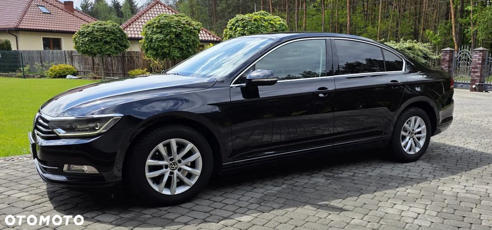 Volkswagen Passat - 10