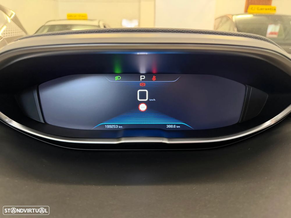 Peugeot 3008 1.6 BlueHDi Allure EAT6 - 23