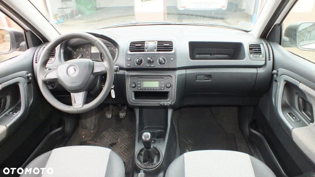 Skoda Fabia 1.4 16V Active Plus - 10