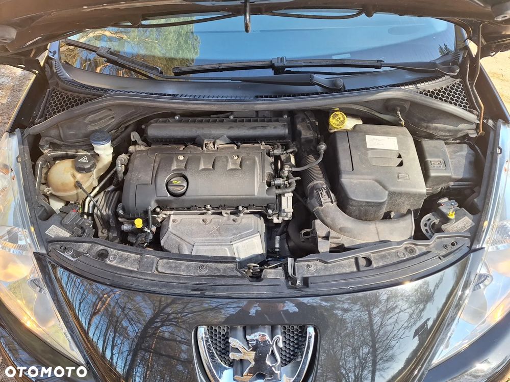 Peugeot 207 - 3
