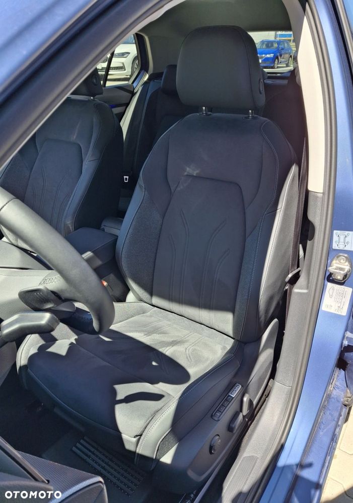 Volkswagen Golf - 11