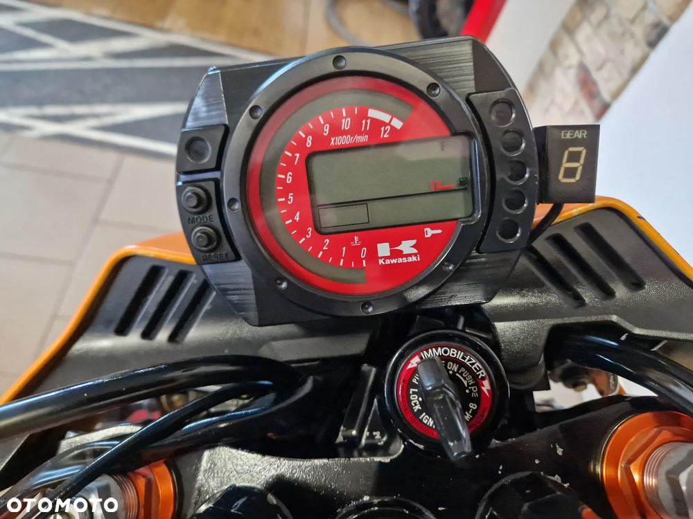 Kawasaki Z - 19