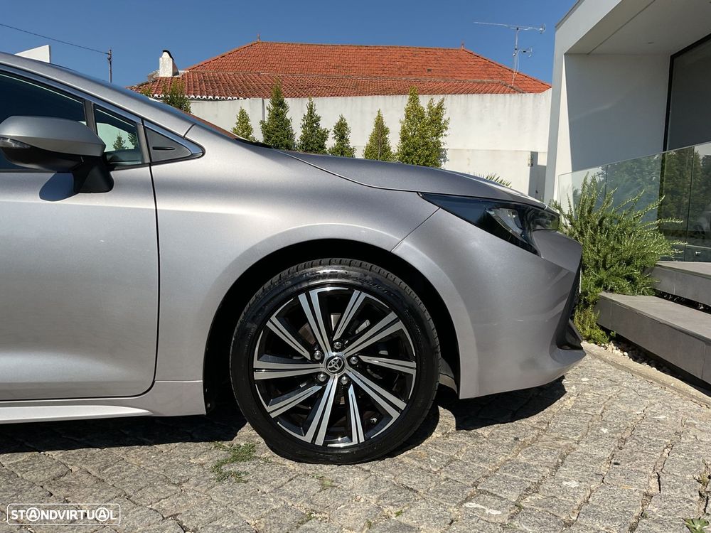 Toyota Corolla 1.8 Hybrid Comfort - 17