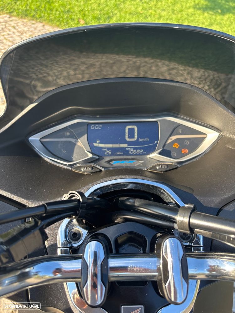 Honda PCX125 Black edition - 8