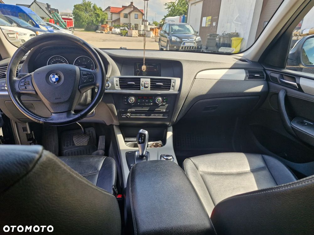 BMW X3 xDrive20d - 17