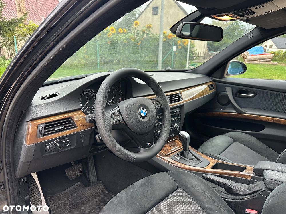 BMW Seria 3 320i - 17