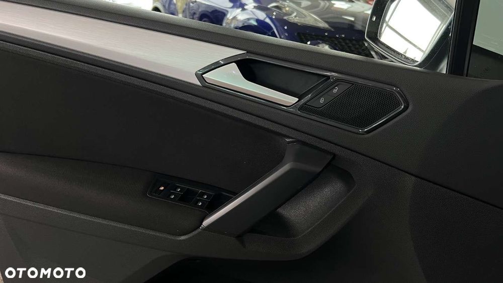 Volkswagen Tiguan - 26